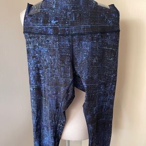 Lululemon Wunder under hi-rise crop tight, 1